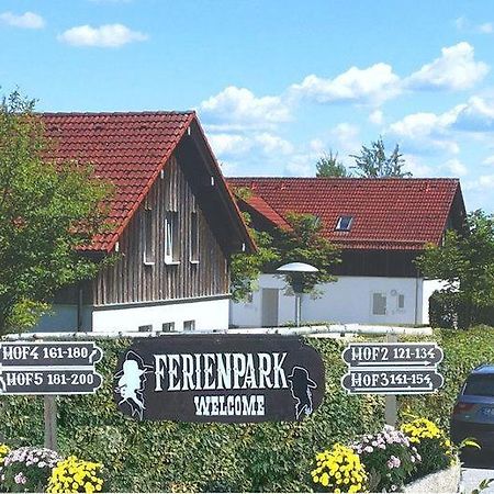 Ferienhaus Bayern Am Ferienpark Westerncity Eging Bagian luar foto